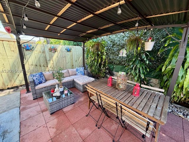 55 SW 60th Ave, Miami, FL 33144