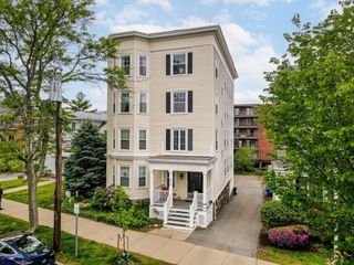 374 Massachusetts Ave 3, Arlington, MA 02474