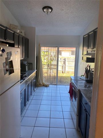 14103 SW 282nd St, Homestead, FL 33033