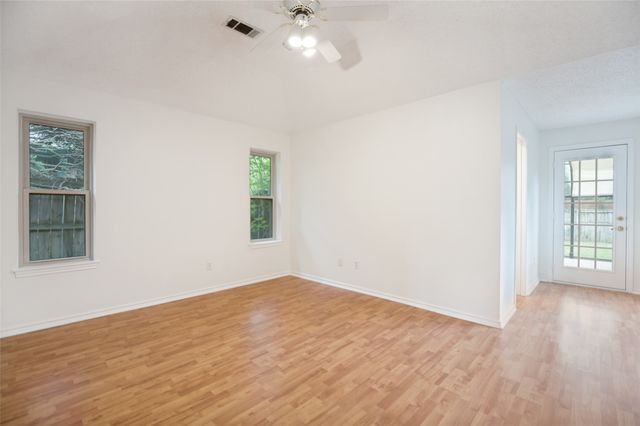 1622 Palisades Drive, Carrollton, TX 75007