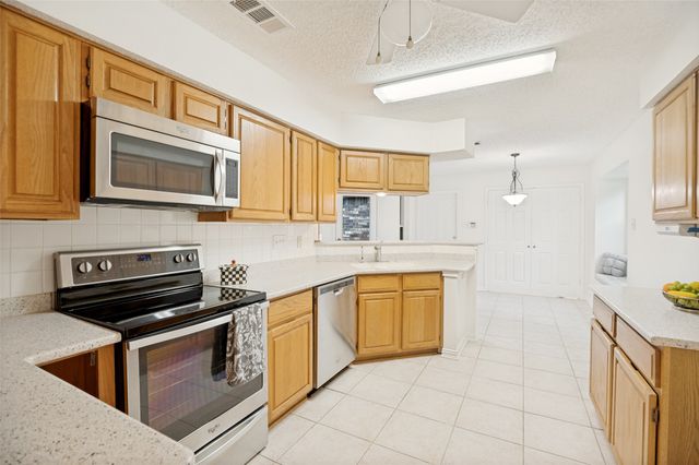 1622 Palisades Drive, Carrollton, TX 75007
