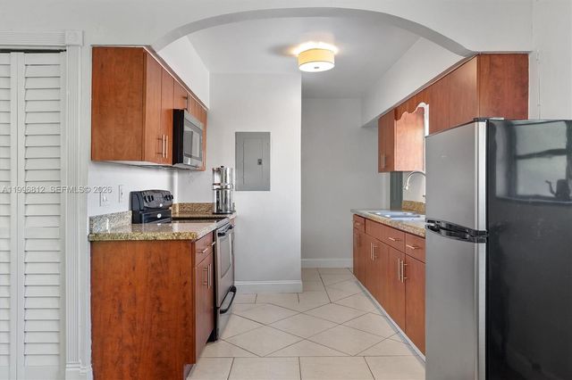 1440 NE 148th St, Miami, FL 33161