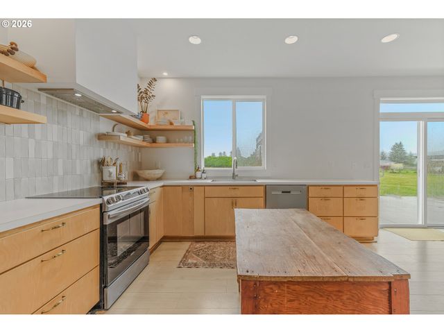 26811 Ne YACOLT Rd, Yacolt, WA 98675