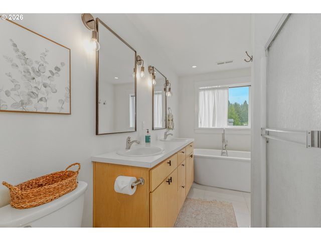 26811 Ne YACOLT Rd, Yacolt, WA 98675