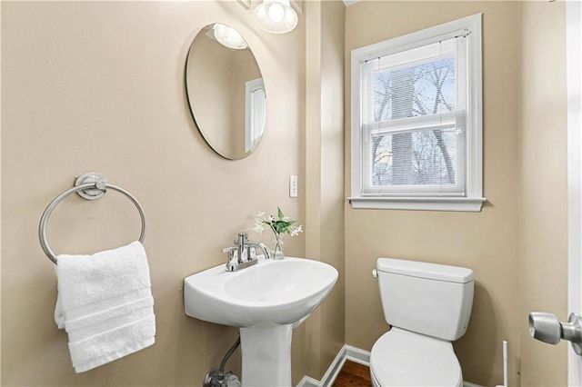 8927 Foster Lane, Overland Park, KS 66212