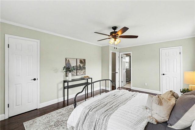 8927 Foster Lane, Overland Park, KS 66212