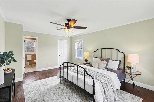 8927 Foster Lane, Overland Park, KS 66212