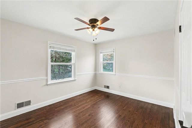 8927 Foster Lane, Overland Park, KS 66212