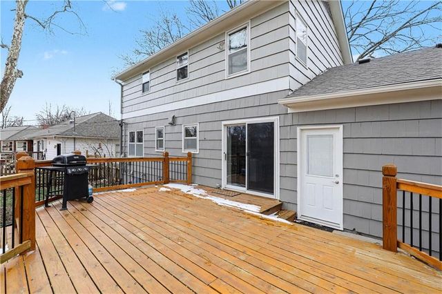 8927 Foster Lane, Overland Park, KS 66212