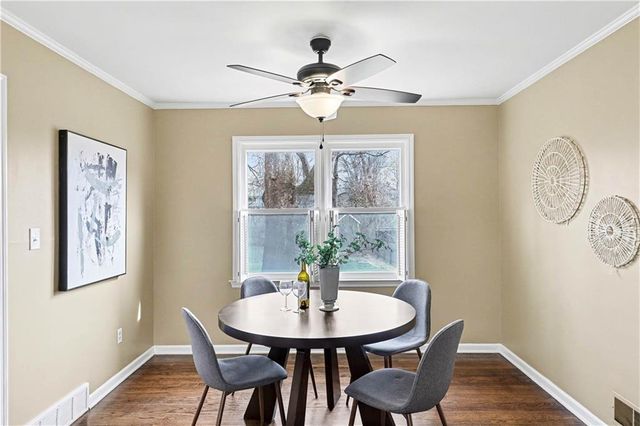 8927 Foster Lane, Overland Park, KS 66212