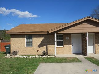 910 Dryden Avenue B, Copperas Cove, TX 76522