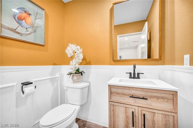 6956 Stratham Hill Street, Las Vegas, NV 89166