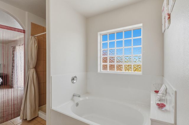 5004 W Lea Drive SW, Albuquerque, NM 87105