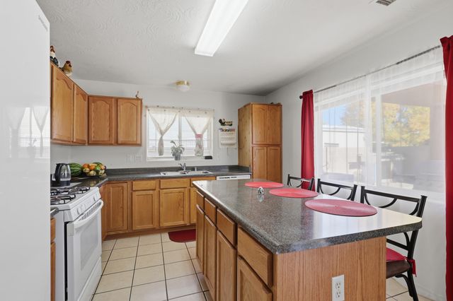 5004 W Lea Drive SW, Albuquerque, NM 87105