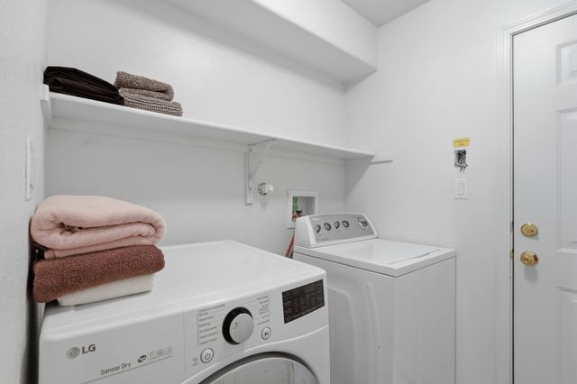 5004 W Lea Drive SW, Albuquerque, NM 87105