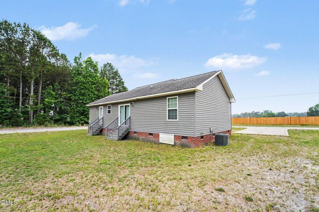 7261 Clara Street, Wade, NC 28395
