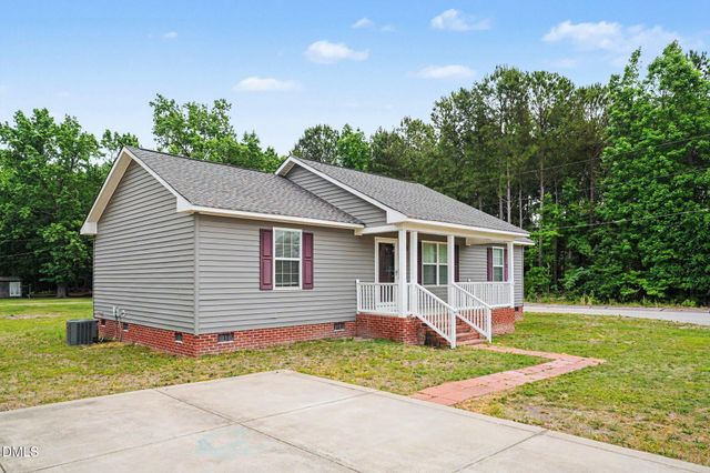7261 Clara Street, Wade, NC 28395