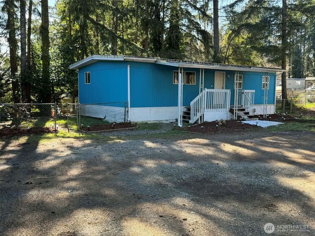 591 NE Larson Boulevard, Belfair, WA 98528