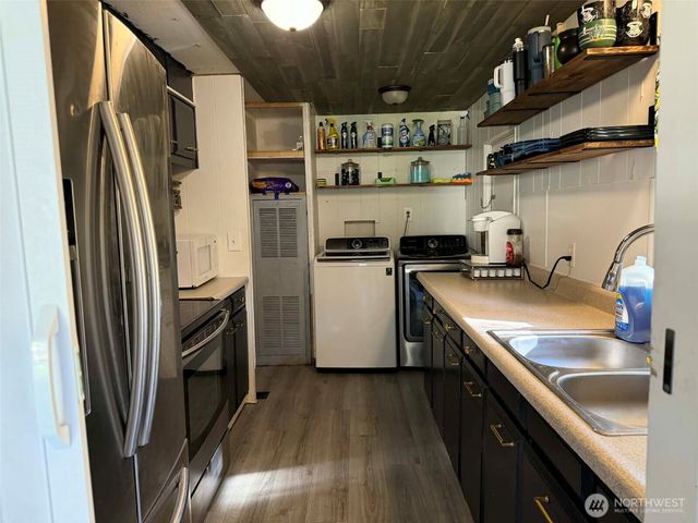 591 NE Larson Boulevard, Belfair, WA 98528