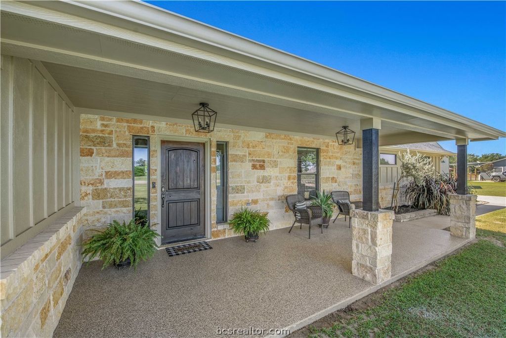 8748 Tejas Ranch Loop, Bryan, TX 77808 — photo 2