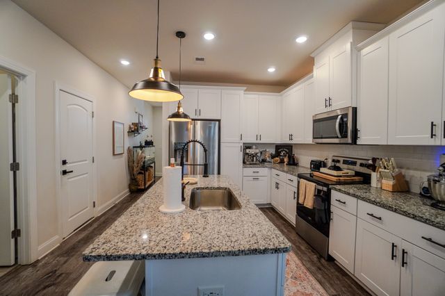 257 Breaking Pen Rd, Gallatin, TN 37066