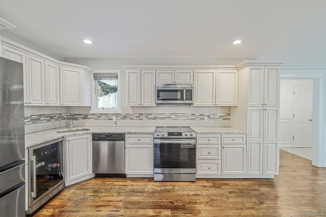 38 Hawthorne Road, Rocky Point, NY 11778