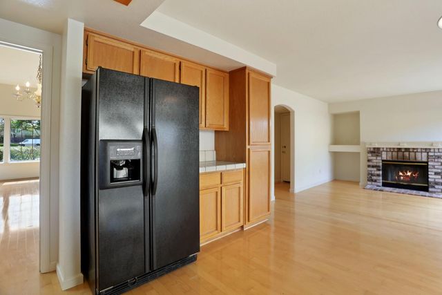 1363 Egret Dr, Tracy, CA 95376