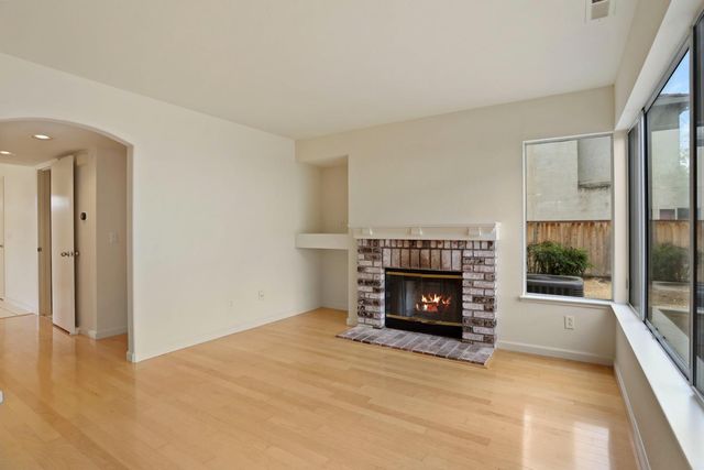 1363 Egret Dr, Tracy, CA 95376