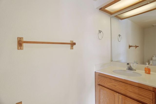 1363 Egret Dr, Tracy, CA 95376