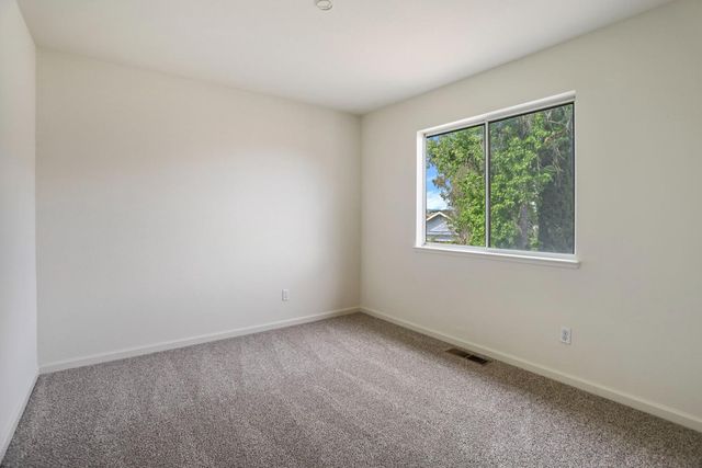 1363 Egret Dr, Tracy, CA 95376