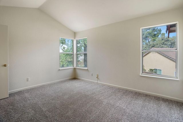 1363 Egret Dr, Tracy, CA 95376