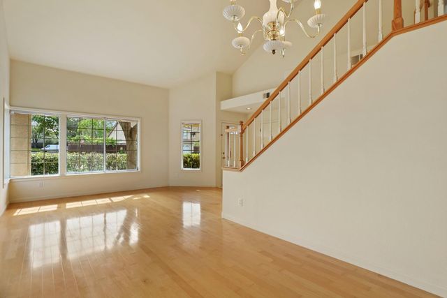 1363 Egret Dr, Tracy, CA 95376