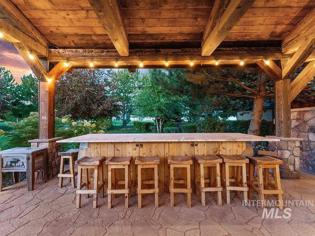 6676 N Double Eagle Ln, Meridian, ID 83646