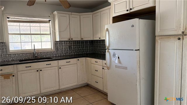 218 Graham Road, Kenedy, TX 78119