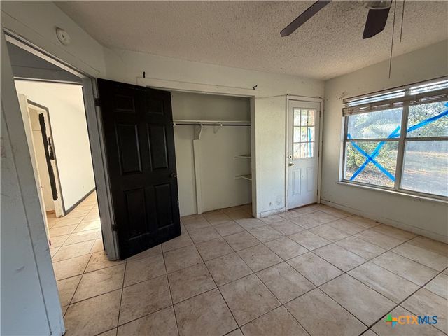 218 Graham Road, Kenedy, TX 78119