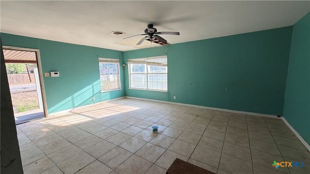 218 Graham Road, Kenedy, TX 78119