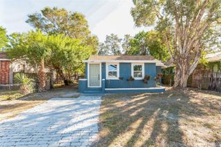3458 QUEENSBORO AVENUE S, St Petersburg, FL 33711