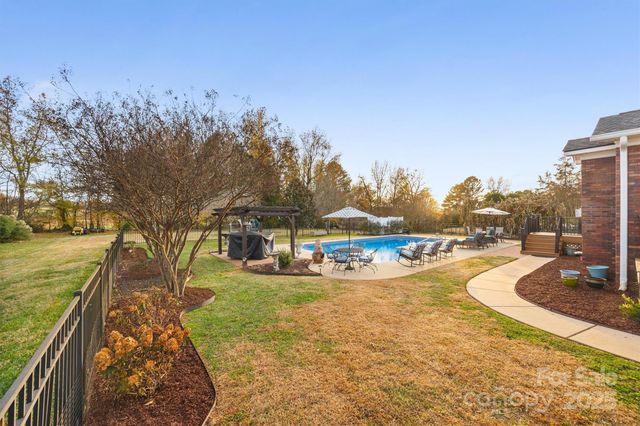 1177 Springlake Road, York, SC 29745