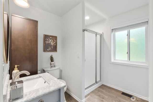 1017 221st Avenue SE, Sammamish, WA 98075
