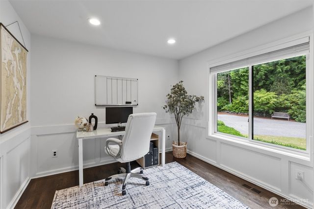 1017 221st Avenue SE, Sammamish, WA 98075