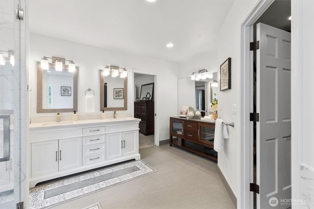 1017 221st Avenue SE, Sammamish, WA 98075
