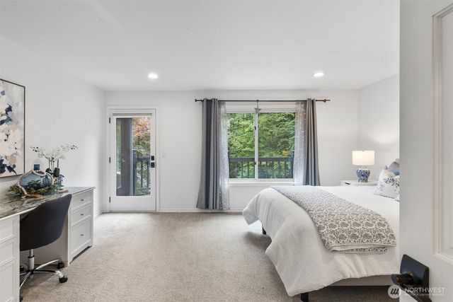 1017 221st Avenue SE, Sammamish, WA 98075