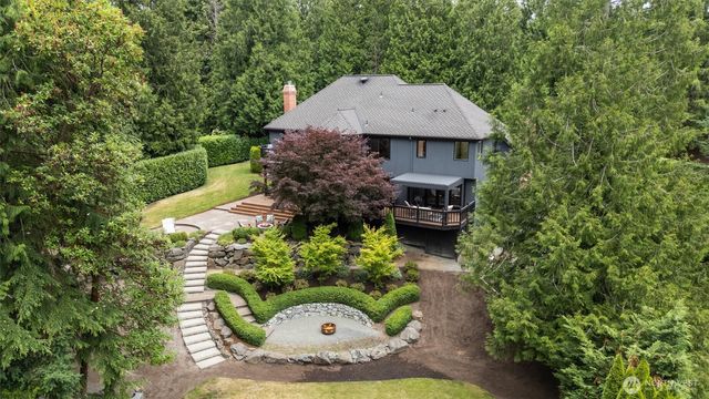 1017 221st Avenue SE, Sammamish, WA 98075
