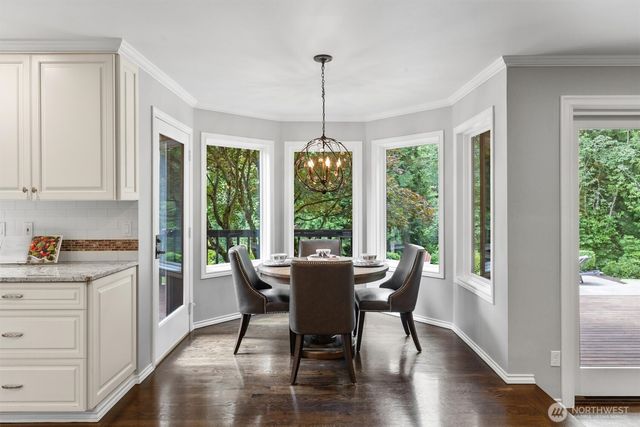 1017 221st Avenue SE, Sammamish, WA 98075
