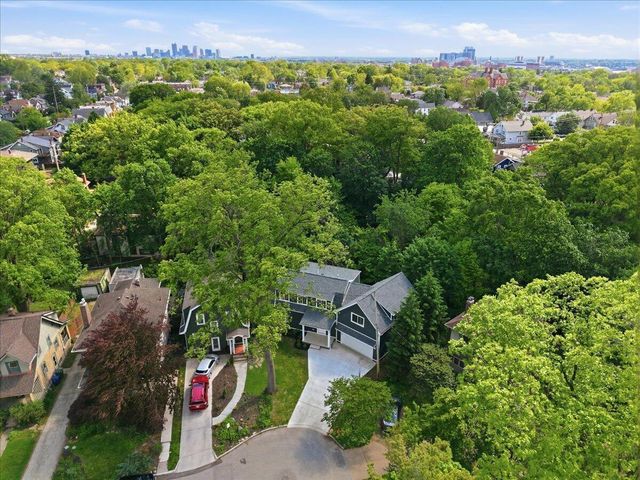 415 Glen Echo Circle, Columbus, OH 43202