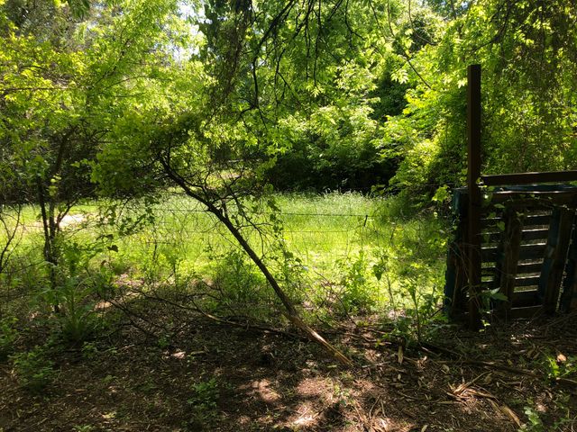 1408 Robyn Road, Azle, TX 76020