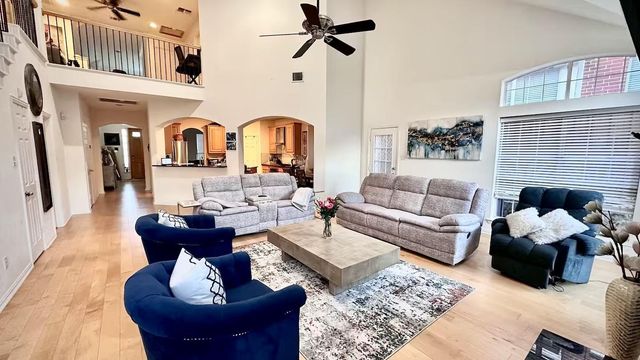 1237 Tioga Drive, Irving, TX 75063