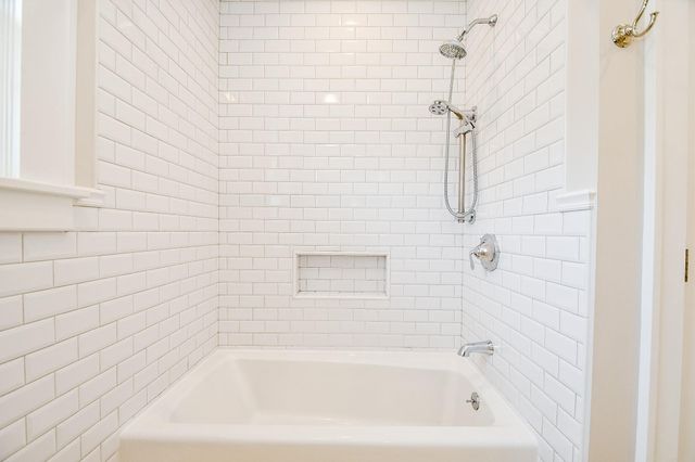1121 E 14th Street, Houston, TX 77009