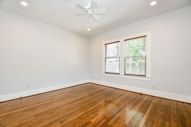 1121 E 14th Street, Houston, TX 77009