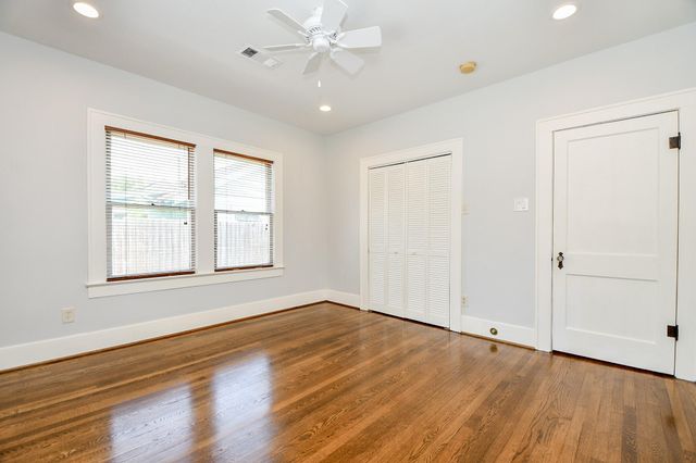 1121 E 14th Street, Houston, TX 77009